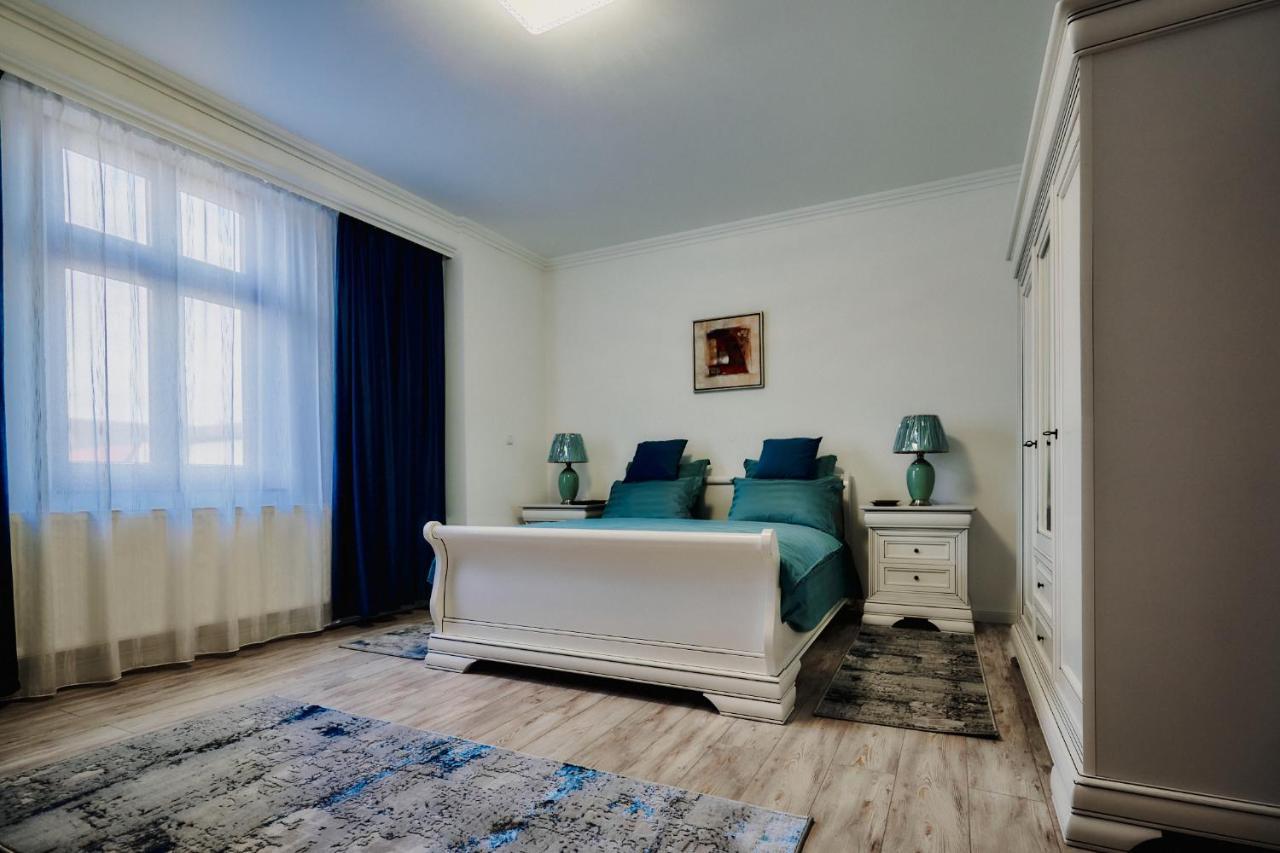 Galiceanu Apart Deluxe Bistriţa Exteriör bild